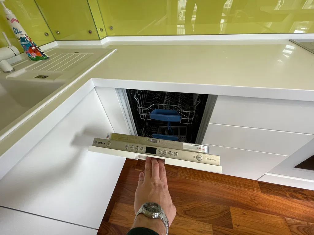 Большая квартира в центре ЖК Лотос с видом на море и горы