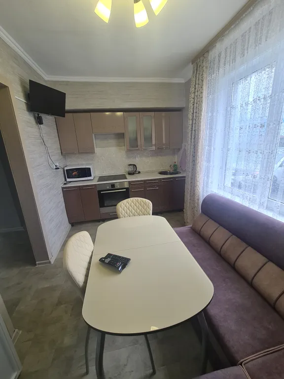 Уютная квартира в центре города — аренда посуточно в Курильск