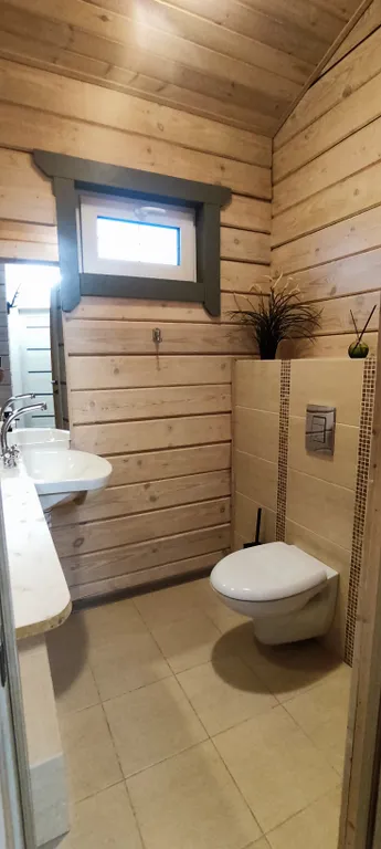 Уютный коттедж у озера с сауной