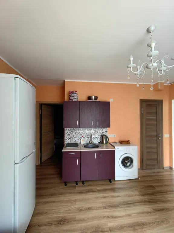 Часть дома с собственным двором около моря