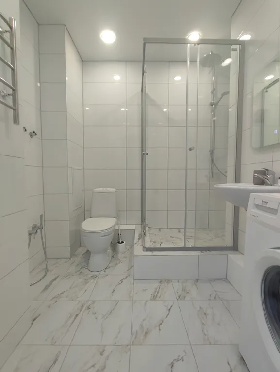 Новая студия в ЖК Гелиос с тренажёрным залом