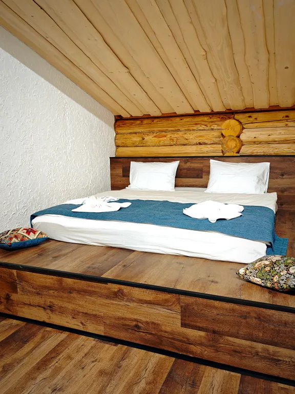 Лесной дом с тёплым бассейном, джакузи, сауной и сибирским чаном