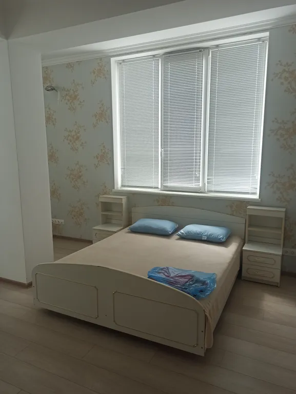 Уютная, трёхкомнатная квартира, с хорошим евроремонтом