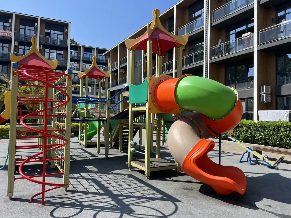 3-комнатные апартаменты с бассейном