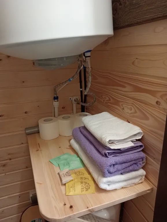 Коттедж Уютный, зимний эко-дом Сафари с потрясающим видом на ручей и лес — Зеленая Роща