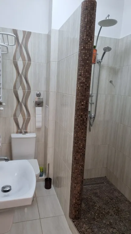 Квартира Однокомнатная квартира с гостиной у живописного озера в Светлогорске — Светлогорск