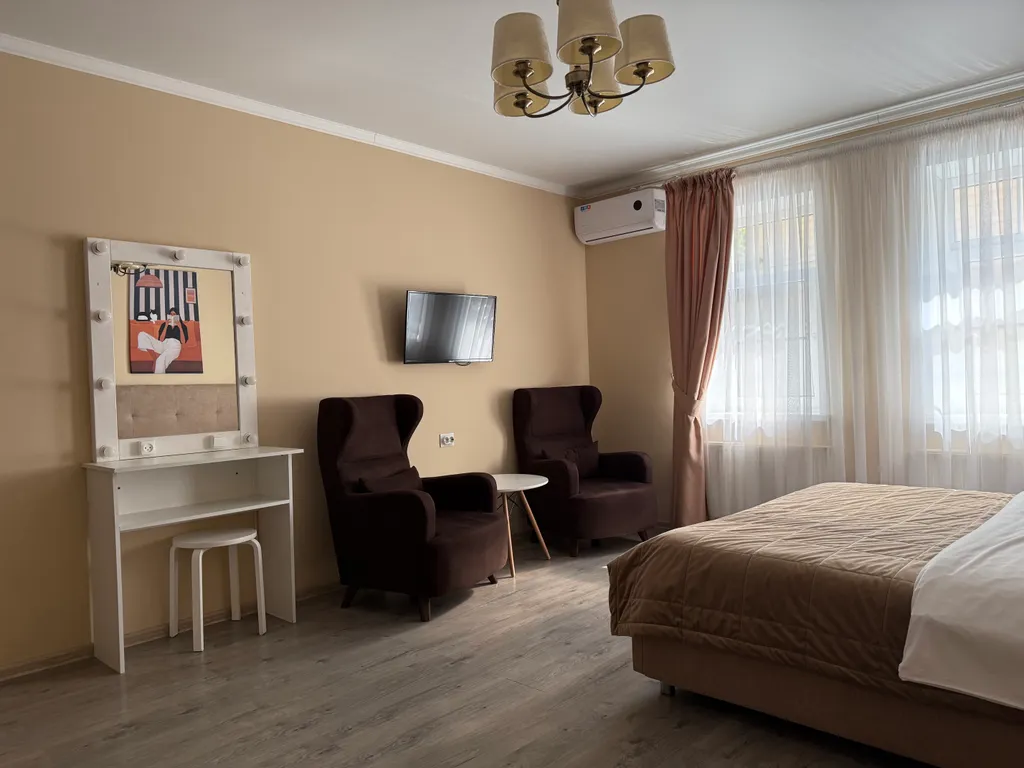 Улучшенный трёхместный номер