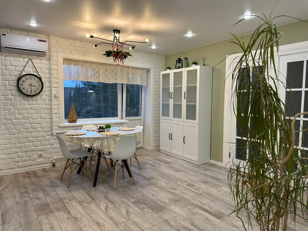 Квартира Светлица у Детинца, живи в истории у стен Новгородского Кремля — аренда посуточно в Великий Новгород