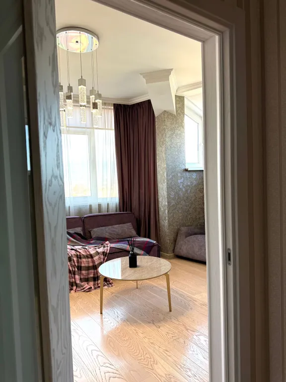 Просторная квартира с шикарным видом рядом с центральной набережной