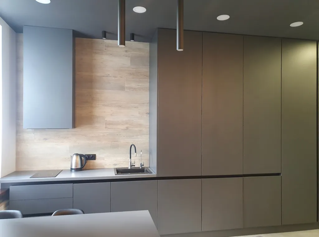 Центр, пешеходная улица Советская, закрытая территория, аллея фонарей