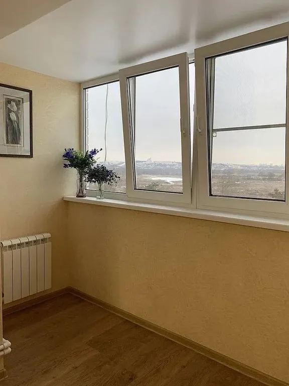 Просторная (98 м) 3-х комнатная квартира с видом на Успенский собор!