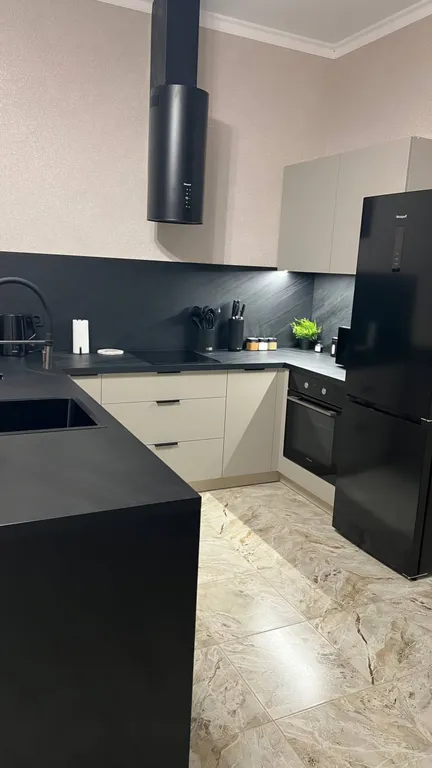 Дом в лесу с теплым бассейном и баней