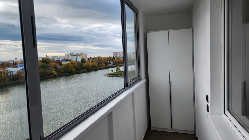 Квартира Дизайнерские апартаменты с видом на озеро. — Краснодар