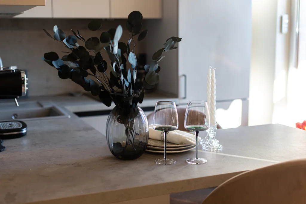 Стильная студия Кватро 152 с террасой и кофемашиной