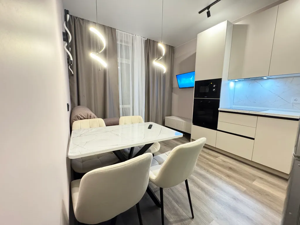 Дизайнерская однокомнатная в ЖК «Бунинские Кварталы»