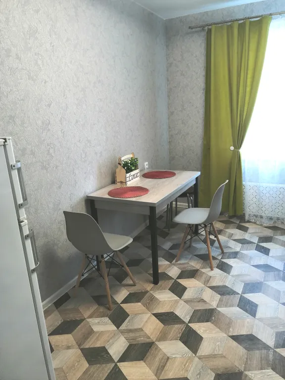 Большая  однокомнатная, квартира  51 кв. м