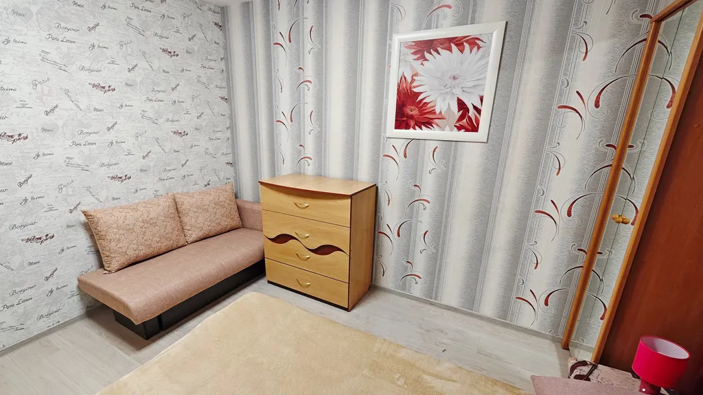 Золотые апартаменты полулюкс с 2 спальнями, кондиционером, кухней, ван