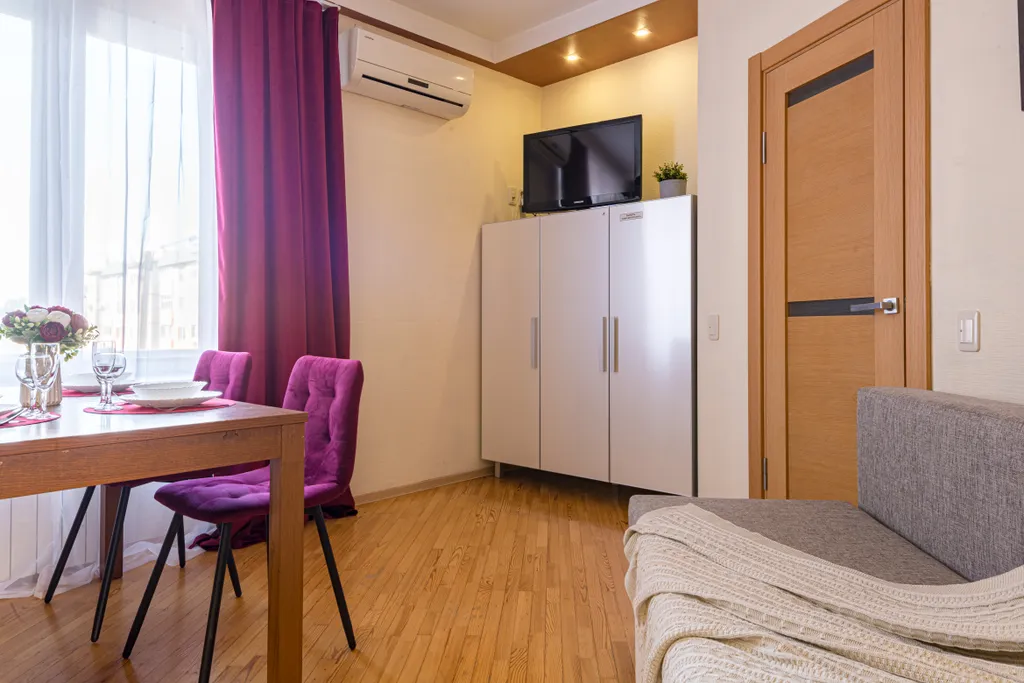 Просторная квартира с 3 кондиционерами у Волги