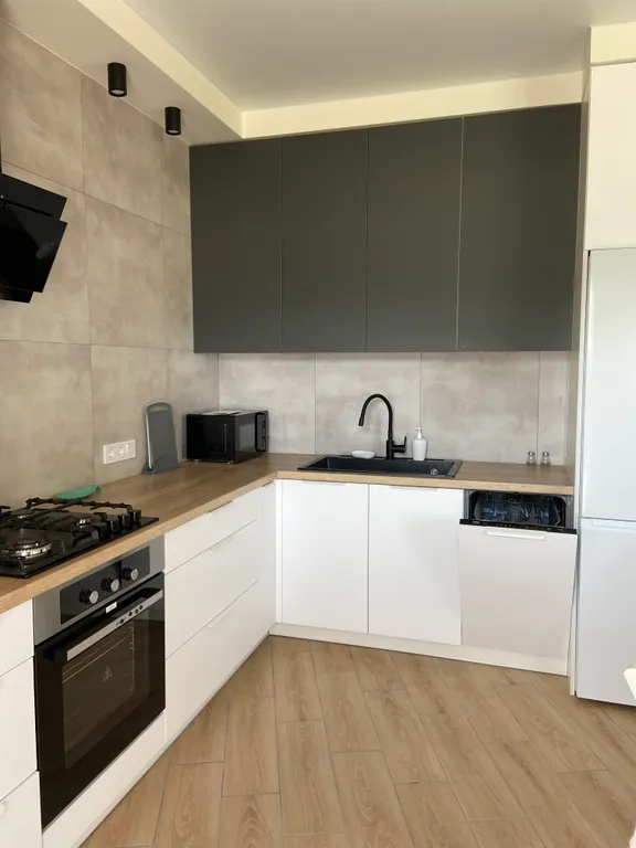 Квартира Уютная стильная квартира с дизайнерским ремонтом и выходом во двор — Светлогорск