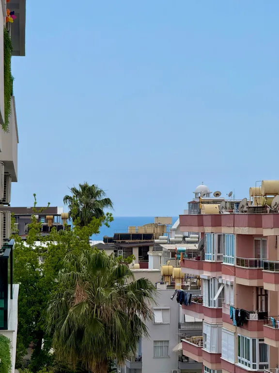 Уютная квартира с видом на горы, пляж Клеопатра