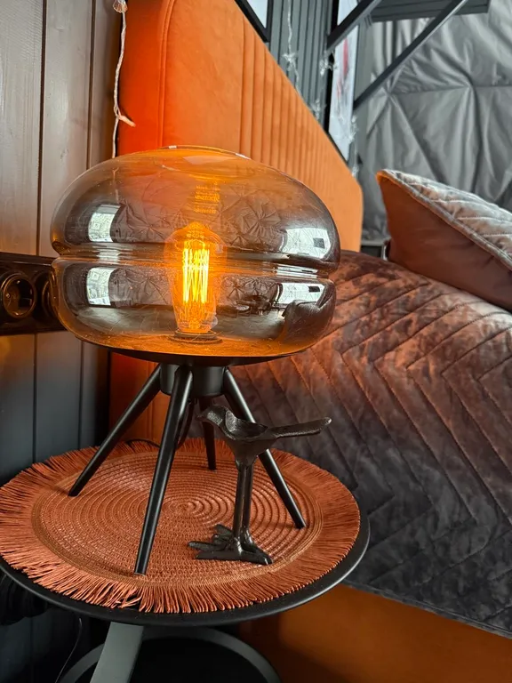 Новая сфера для глэмпинга Бёрд&Self vibe с дизайнерским интерьером