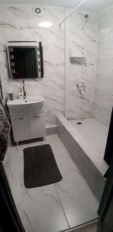 Уютная квартира в центре, 2к. Вода 24/7