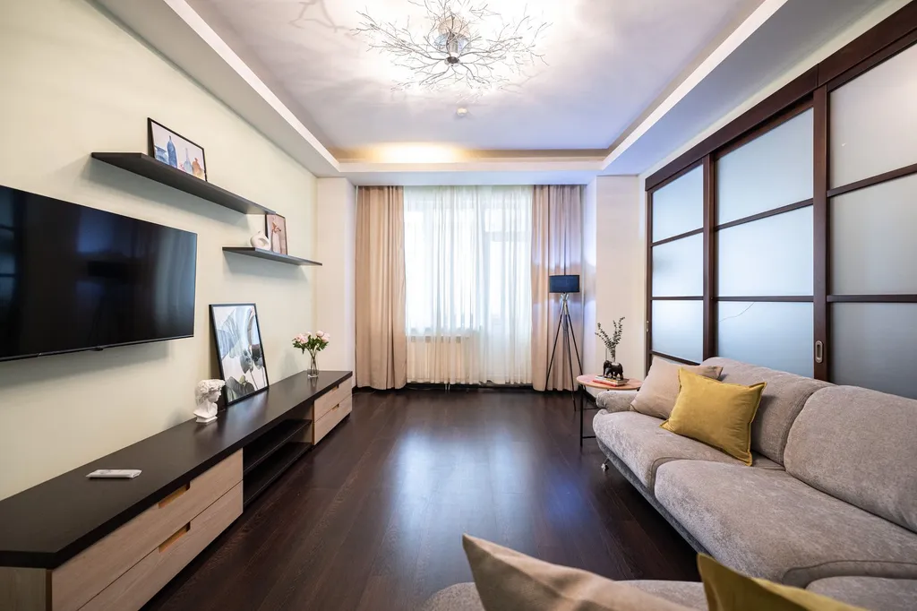 Большая квартира с кондиционерами и камином