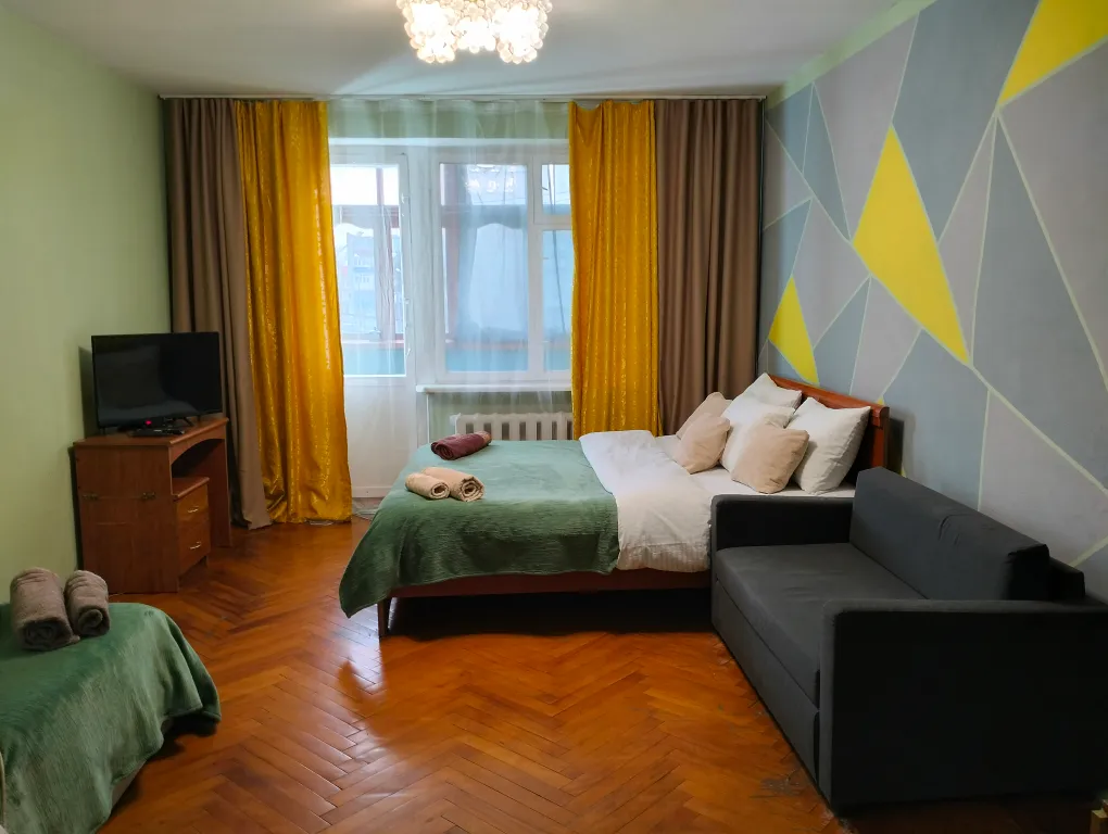 Просторная трехкомнатная квартира (7 гостей 6 спальных мест)