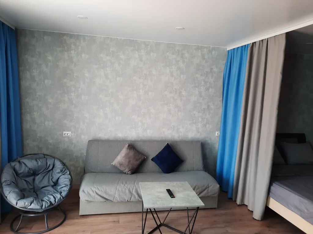 Однокомнатная квартира после капитального ремонта — аренда посуточно в Боровичи