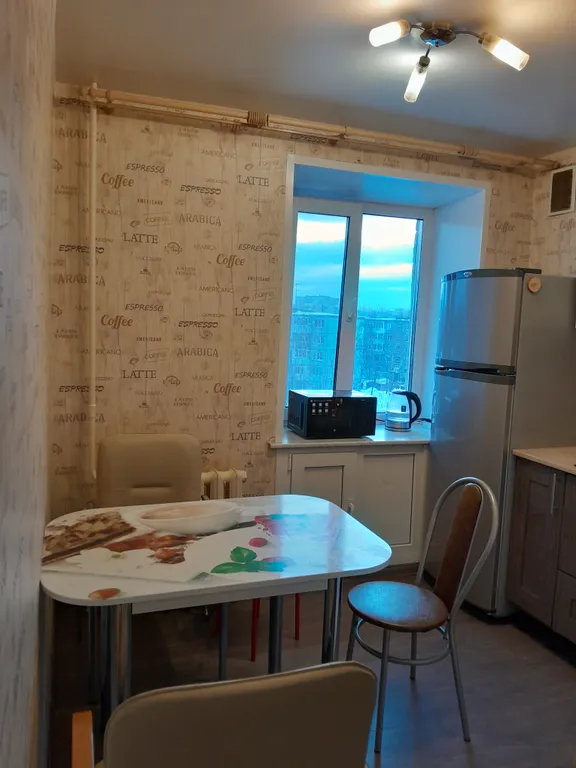 2-комнатная квартира с раздельными комнатами и балконом