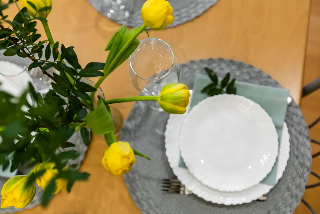 Рядом Невский, торговые центры, метро