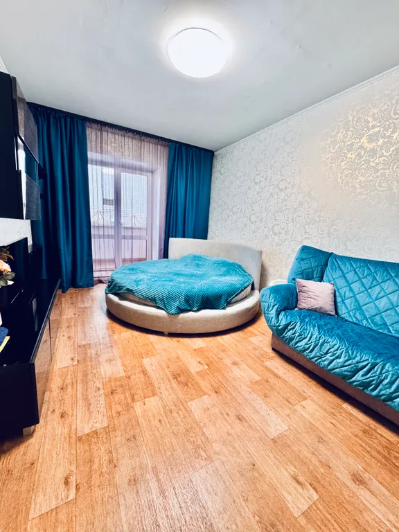 Омск Кировский у ТЦ Мега