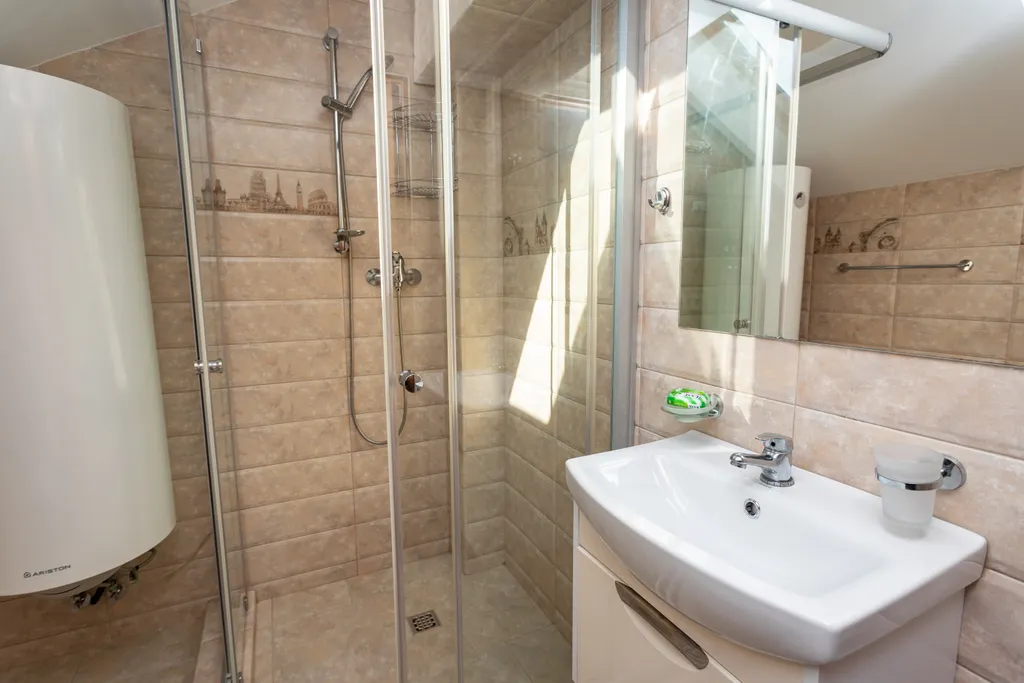 Роскошный двухуровневый апартамент люкс