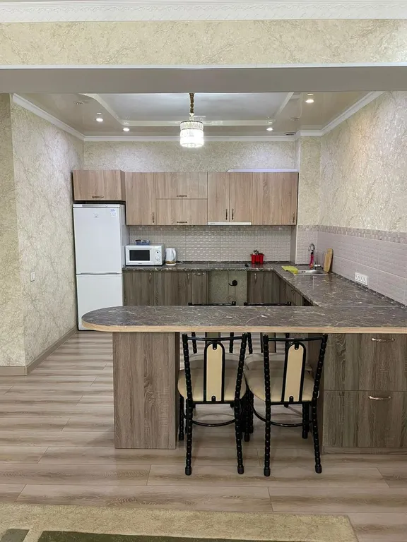 Квартира Двухкомнатная квартира возле аэропорта — Алматы