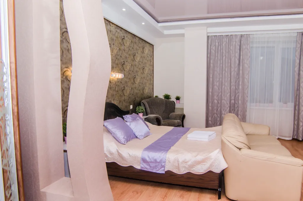 Уютная студия с джакузи в центре