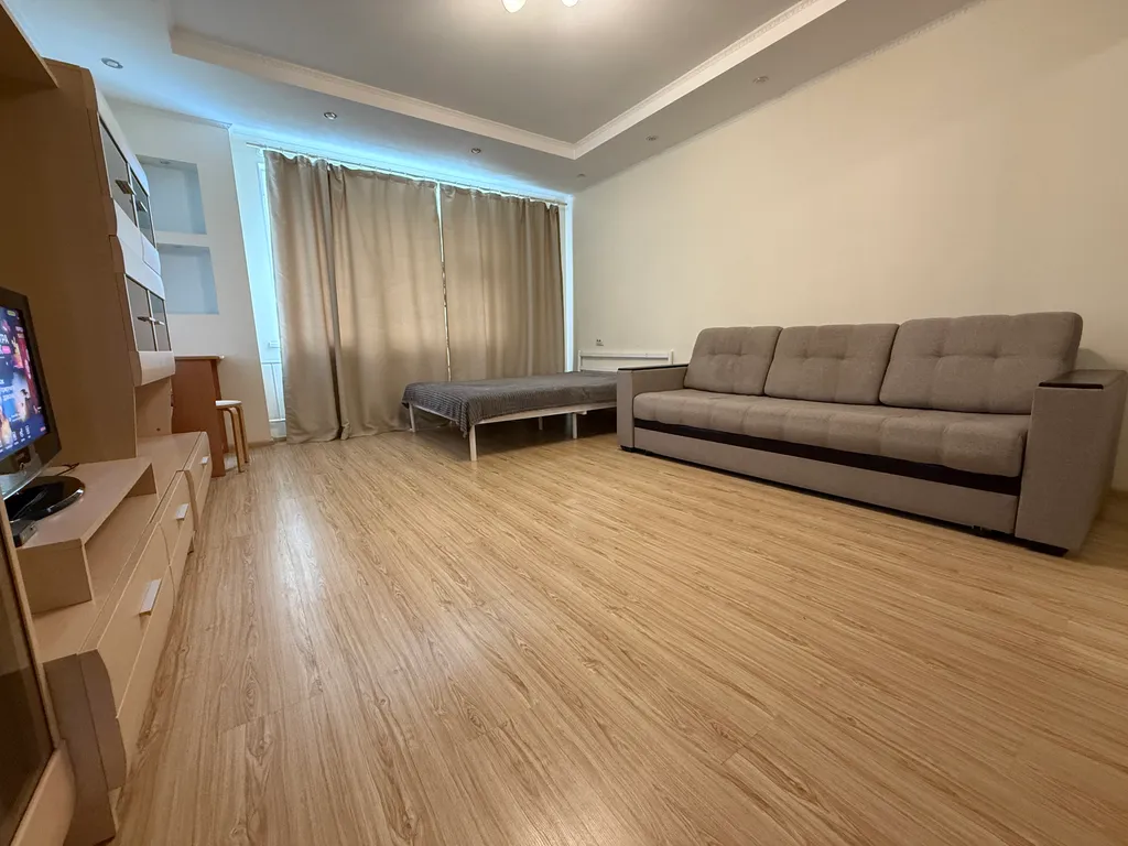 1-комн.квартира 50кв.м, 2 дивана, 1 кровать, до 6ти гостей.