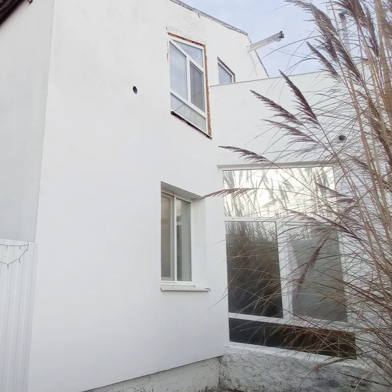 Коттедж с бассейном — аренда посуточно в Поповка