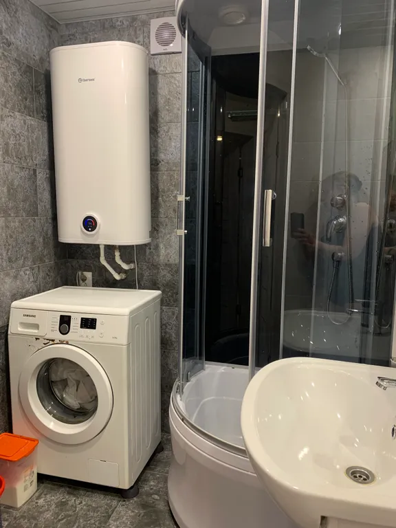 Просторная трехкомнатная квартира недалеко от центра