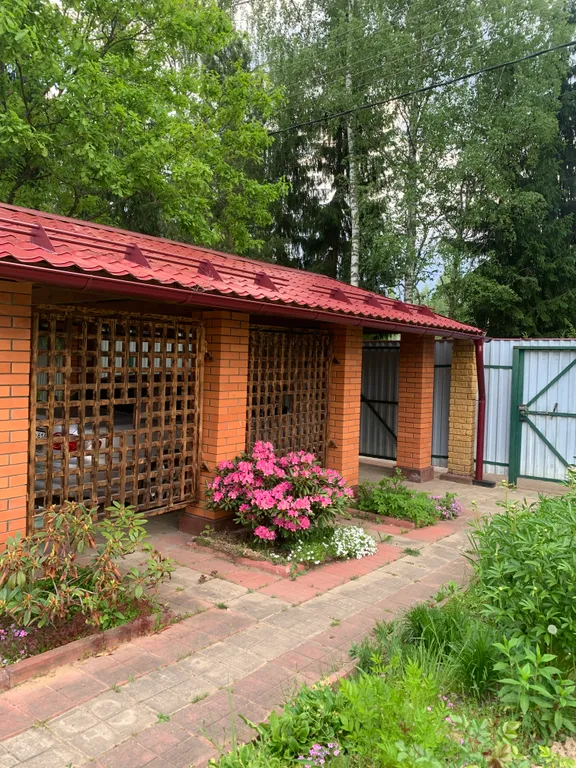 Коттедж Загородный уютный дом с баней и калиткой в лес — Большие Семенычи