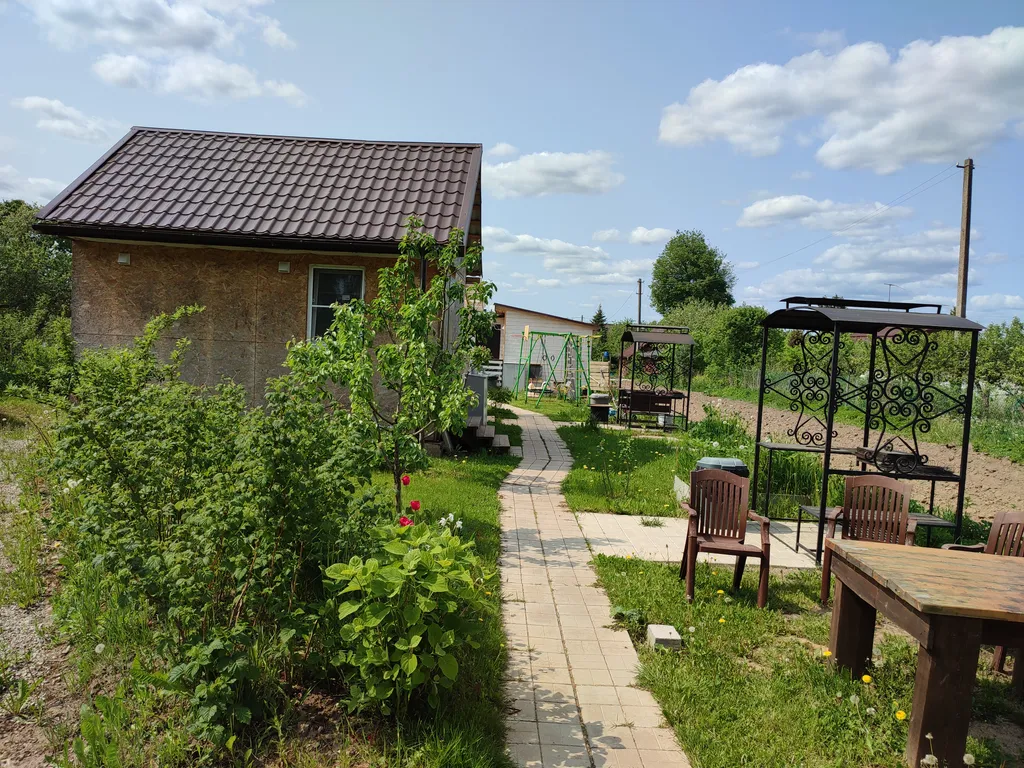 Коттедж Дом с 2 спальнями — Луга