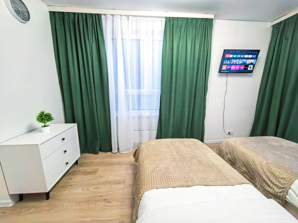 Новая вместительная квартира у МРНЦ им. Цыба