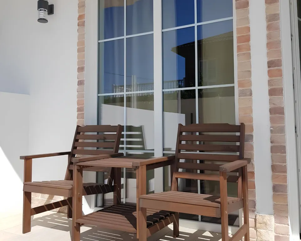 Квартира 2-комнатная Квартира — Кучугуры