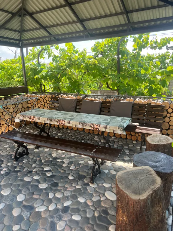 Коттедж Коттедж Просторные трехкомнатные апартаменты с двумя изолированными спальнями — Сухум