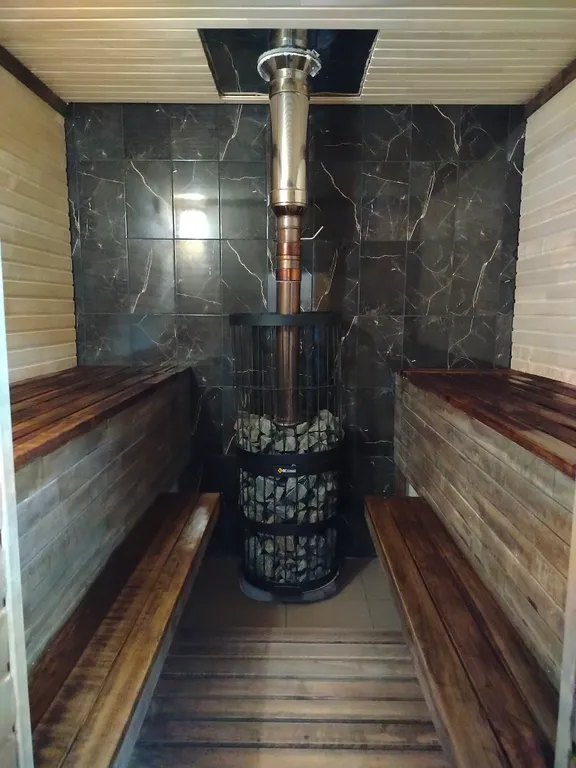 Дом с сауной у леса