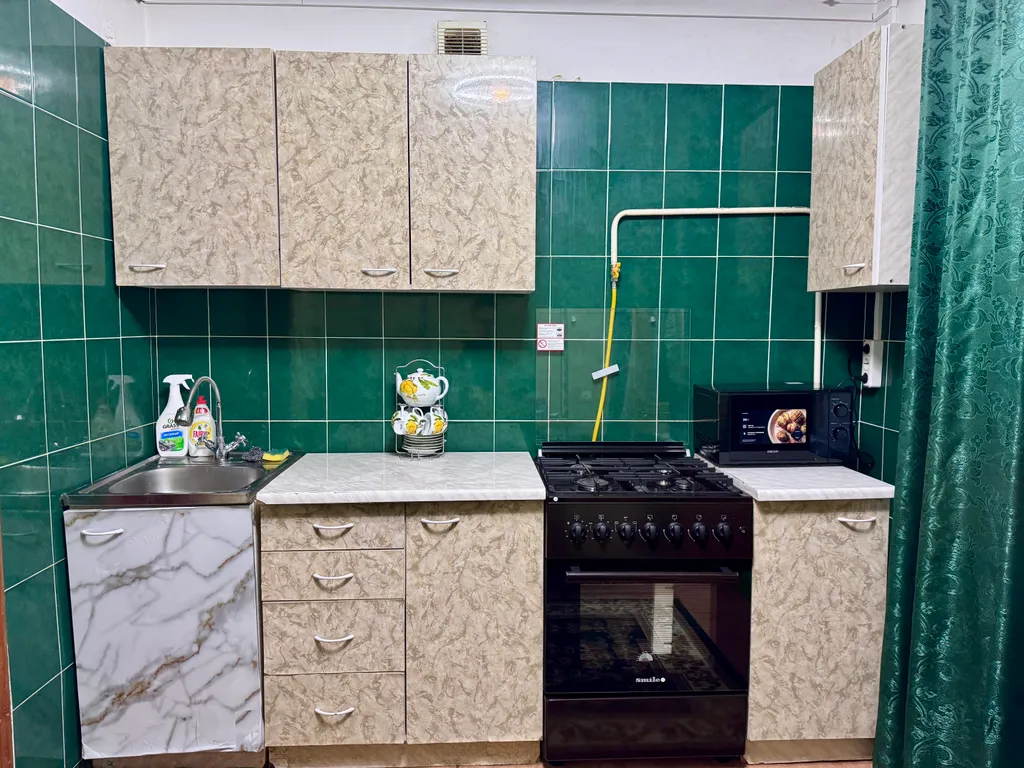 Уютная двухкомнатная квартира с видом на горы