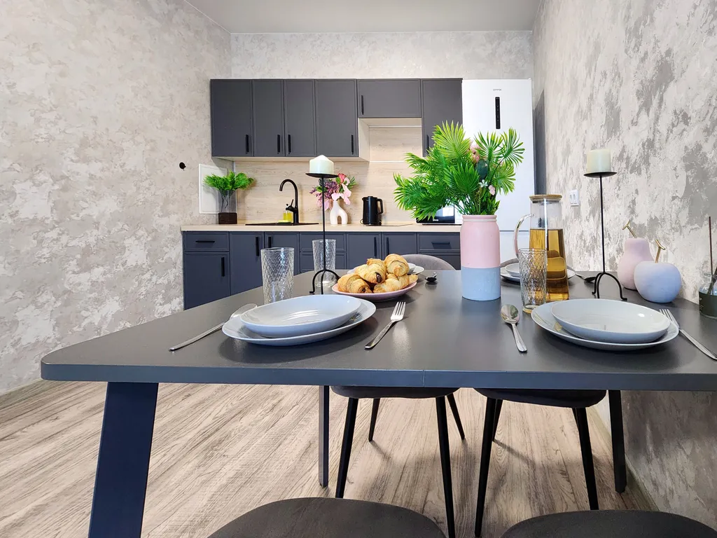 3-комнатная на Взлетке возле ТРЦ Планета