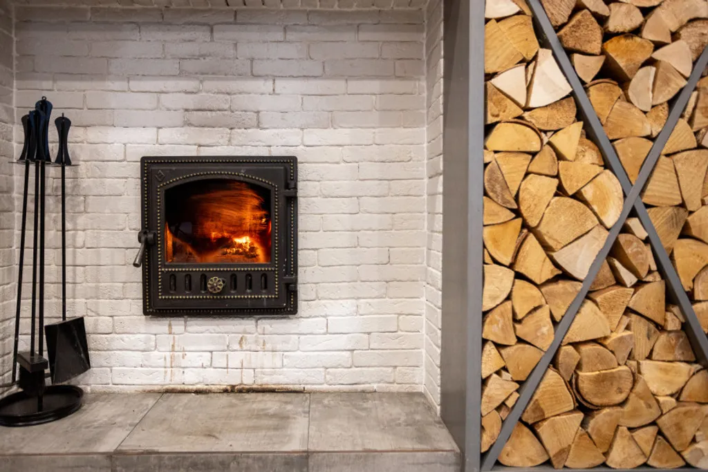 Коттедж с баней и горячей купелью