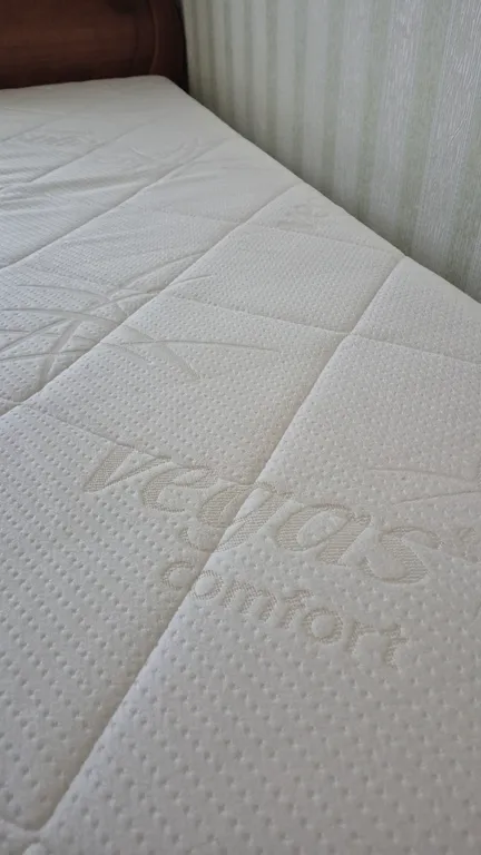 Уютная двушка с отдельными спальнями, недалеко от центра