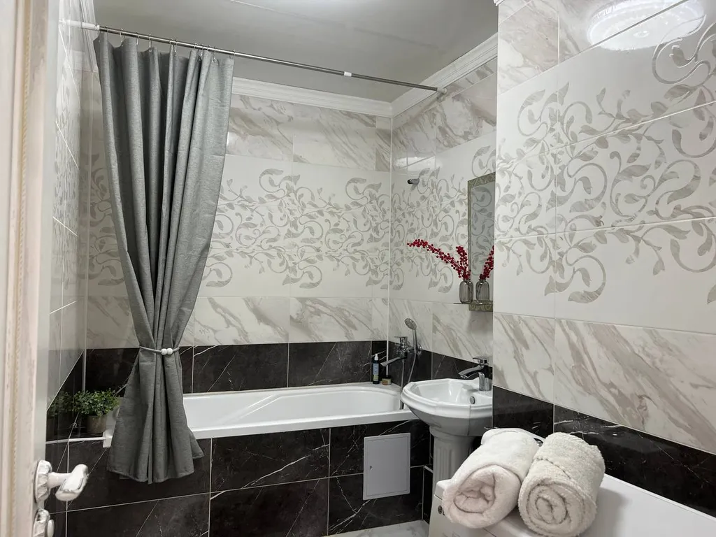 Апартаменты с двумя спальнями, центр Mega