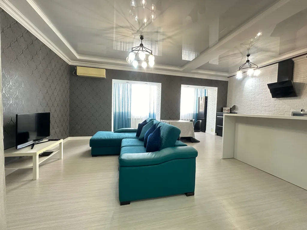 Уютная и комфортная 2-комнатная квартира у теннисного центра